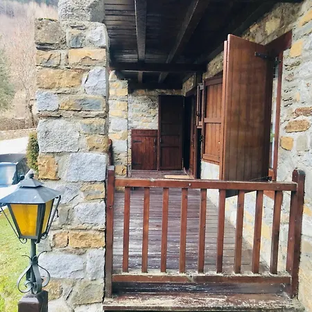 Arties Lodge Apartment *