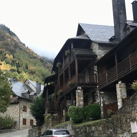Arties Lodge Apartment